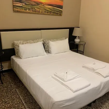 מלון Domus La Foce ג'נובה