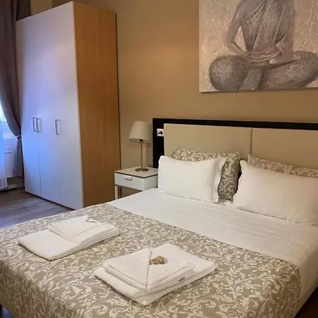 Domus La Foce Hotell 2*